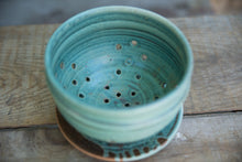 Load image into Gallery viewer, Berry Bowl/Colander with Plate