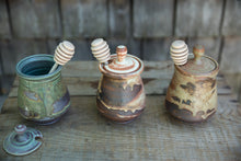 Load image into Gallery viewer, Honey Pot