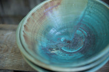 Load image into Gallery viewer, Salad/Pasta Bowl