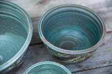 Load image into Gallery viewer, Nesting Bowl Set in Turquoise, 3 pc.