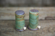 Load image into Gallery viewer, Salt & Pepper Shaker Set