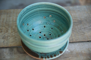 Berry Bowl/Colander with Plate