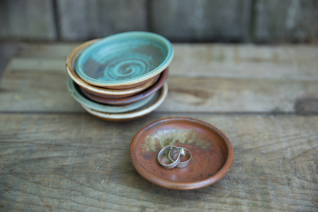 Tiny Bowls and Dishes