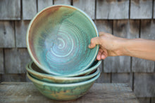 Load image into Gallery viewer, Salad/Pasta Bowl

